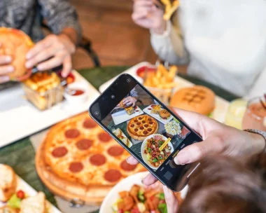 Restaurant social media management in Lebanon by Sync